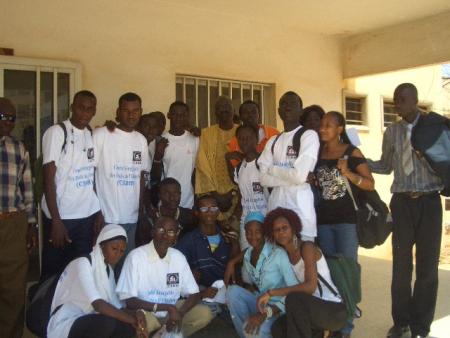 le ministre de l &eacute;ducation nationale Mr k&eacute;b&eacute; prof de fran&ccedil;ais et les &eacute;l&eacute;ves de ma classe
